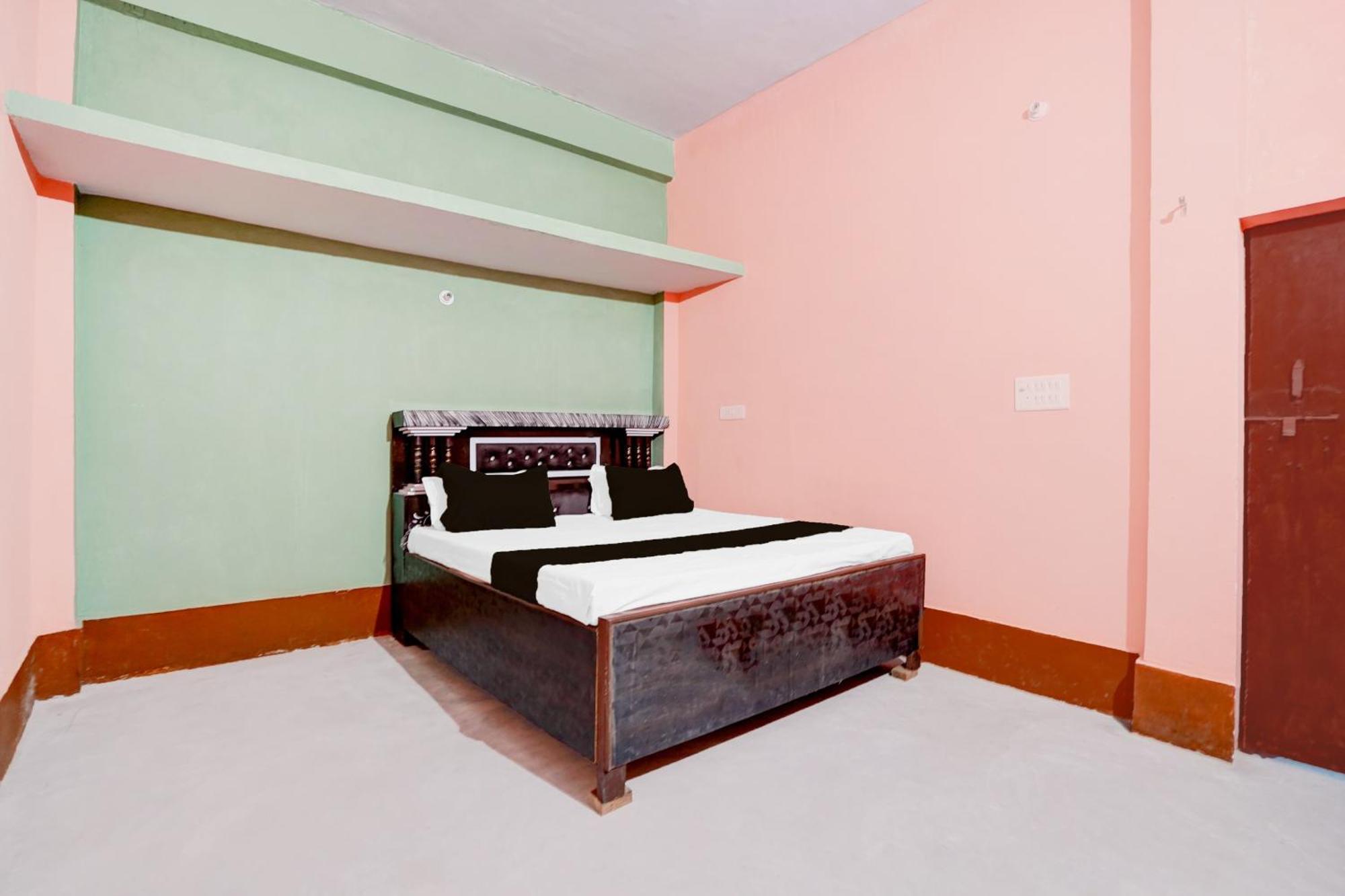 Spot On Celebration Hotel Kanpur Exterior photo